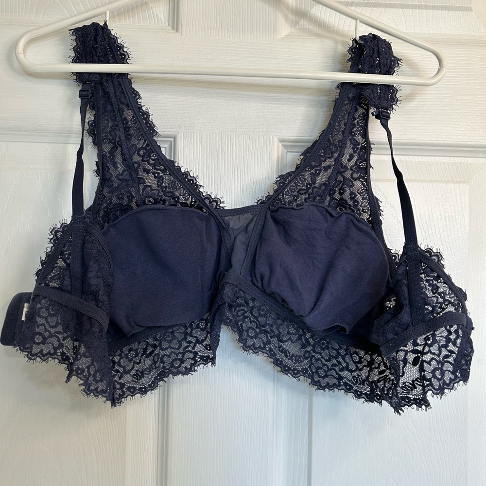 Wireless Lace Bra - Navy - Picture 10 of 12